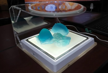 Fabricado con con resina fotopolimérica,