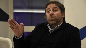 "De la grieta se sale