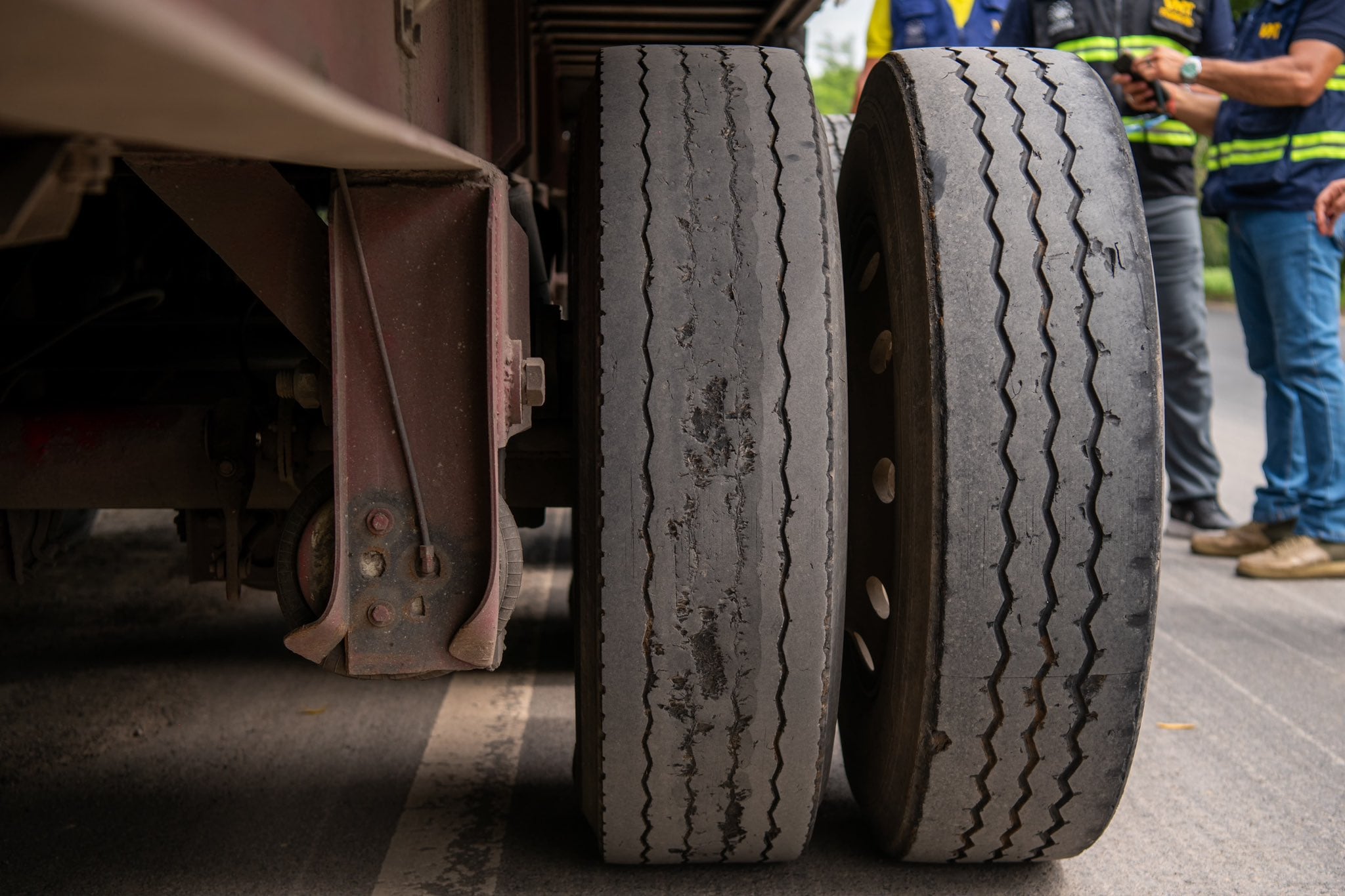 Todas las volquetas deberán aprobar una revisión técnica vehicular para renovar la tarjeta de circulación desde el 5 de octubre de 2026. (Foto: VMT)