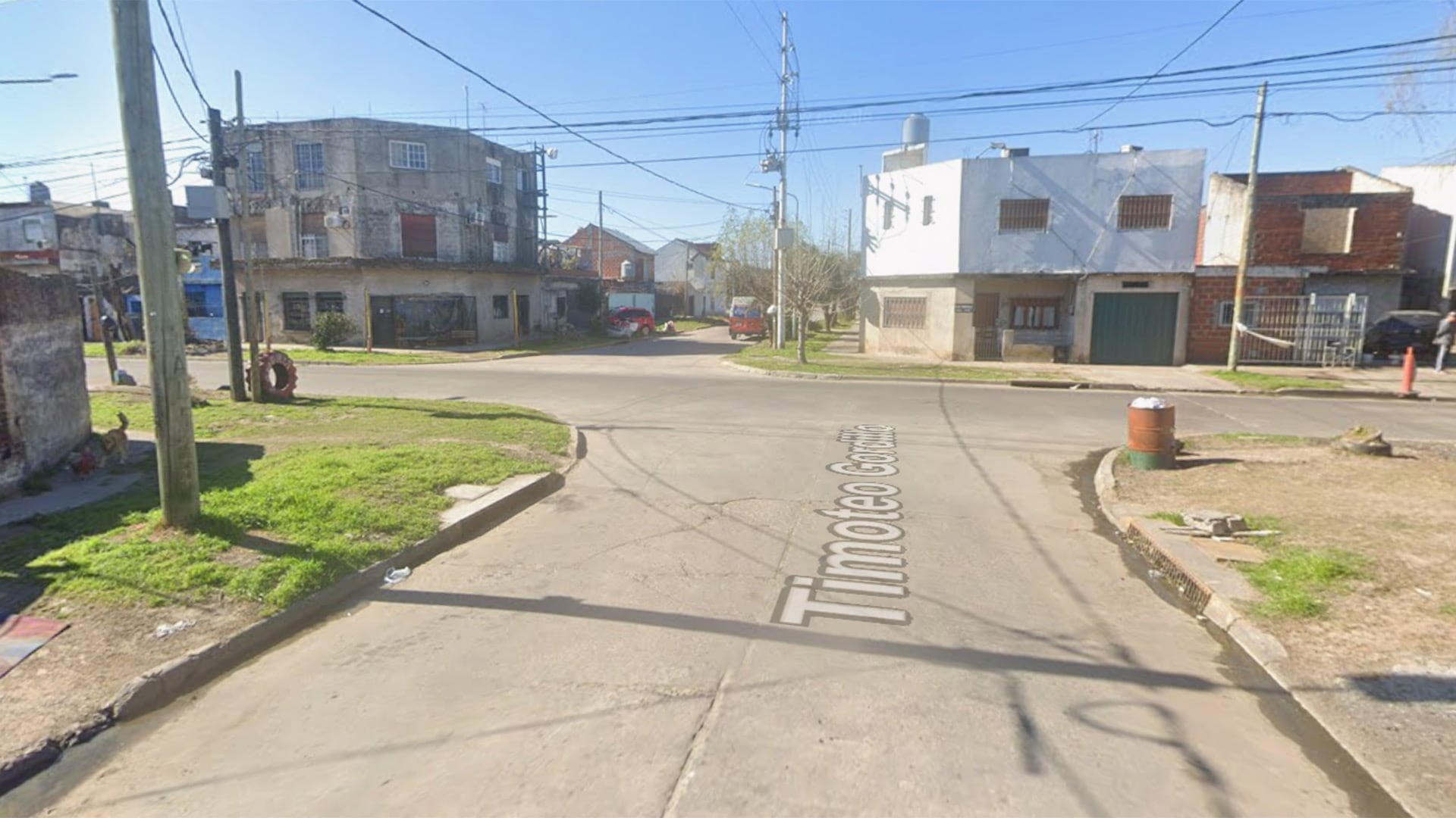 El hecho sucedió en la esquina de Las Tropas y Timoteo Gordillo (Google Street View)