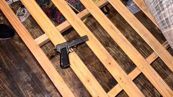 Una de las armas secuestradas