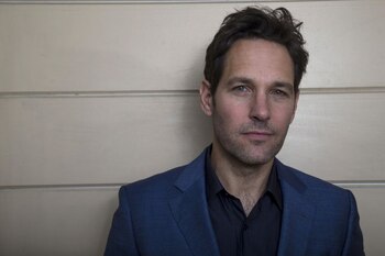 Foto de archivo. Paul Rudd posa para la promoción de "Ant-Man" en los estudios de Disney en Burbank, California, 27 de junio de 2015. REUTERS/Mario Anzuoni/