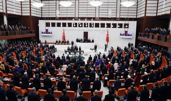 El Parlamento de Turquía inicia