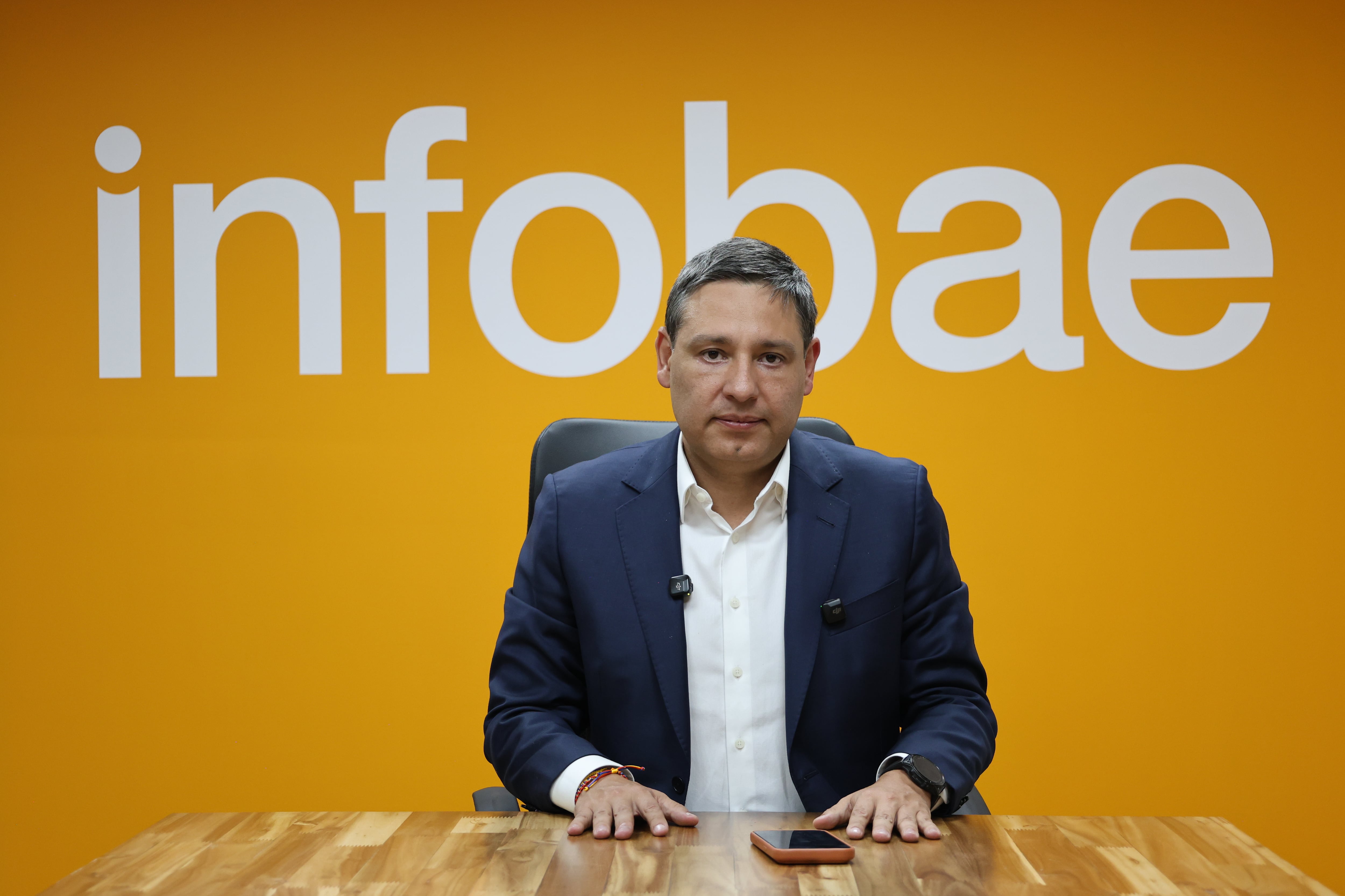 Mauricio Lizcano puso en duda el papel del centro y afirmó que la disputa electoral sigue polarizada - crédito Infobae Colombia