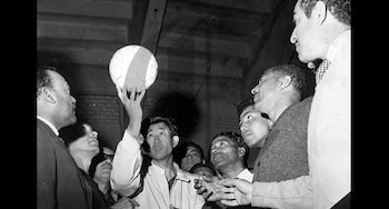 El entrenador japonés llega en