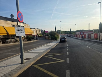 Carteles contra Julián Álvarez en Atlético Madrid