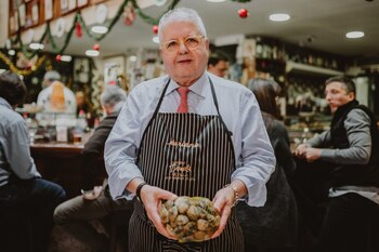 Mariano García, gerente de bar