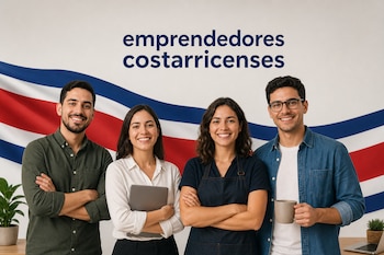 Cuatro personas sonrientes posan junto al texto emprendedores costarricenses y un diseño con la bandera de Costa Rica.