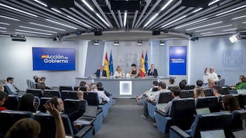 Moncloa no comparte la decisión del TS de suspender cautelarmente el voto para los nacionalizados en la 'ley de nietos'