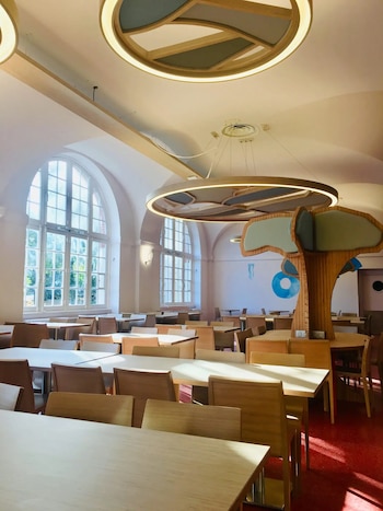 Una de las salas del campus de París del Foward College. (Foward College)