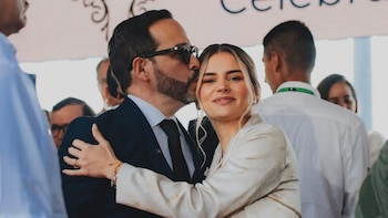 Esposa de Abelardo de la Espriella sorprendió con sus publicaciones el Día de la Independencia: “Esperanza por una patria milagro”