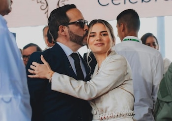 Ana Lucía acompaña a su esposo a cada uno de sus eventos oficiales - crédito Ana Lucía Pineda / Instagram