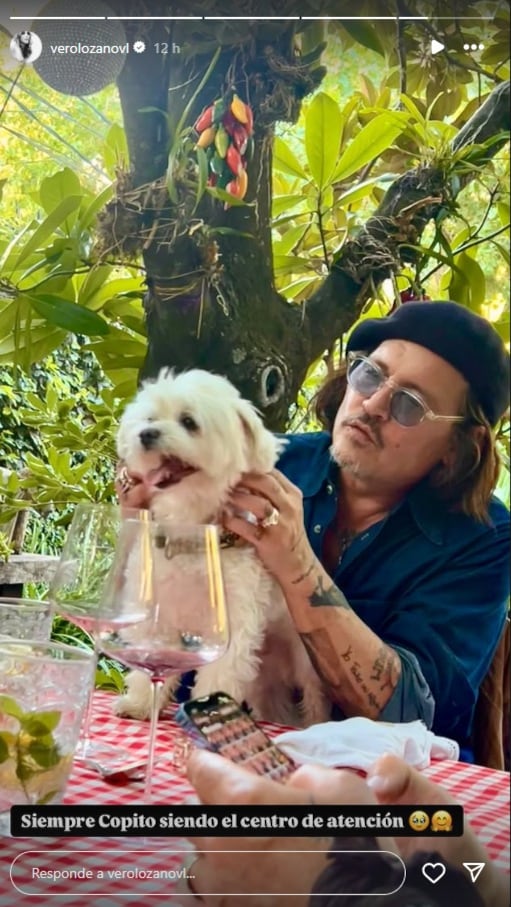 Johnny Depp en la casa de Vero Lozano y Corcho Rodríguez junto a Copito, el famoso perro de la conductora (Instagram/verolozanovl)