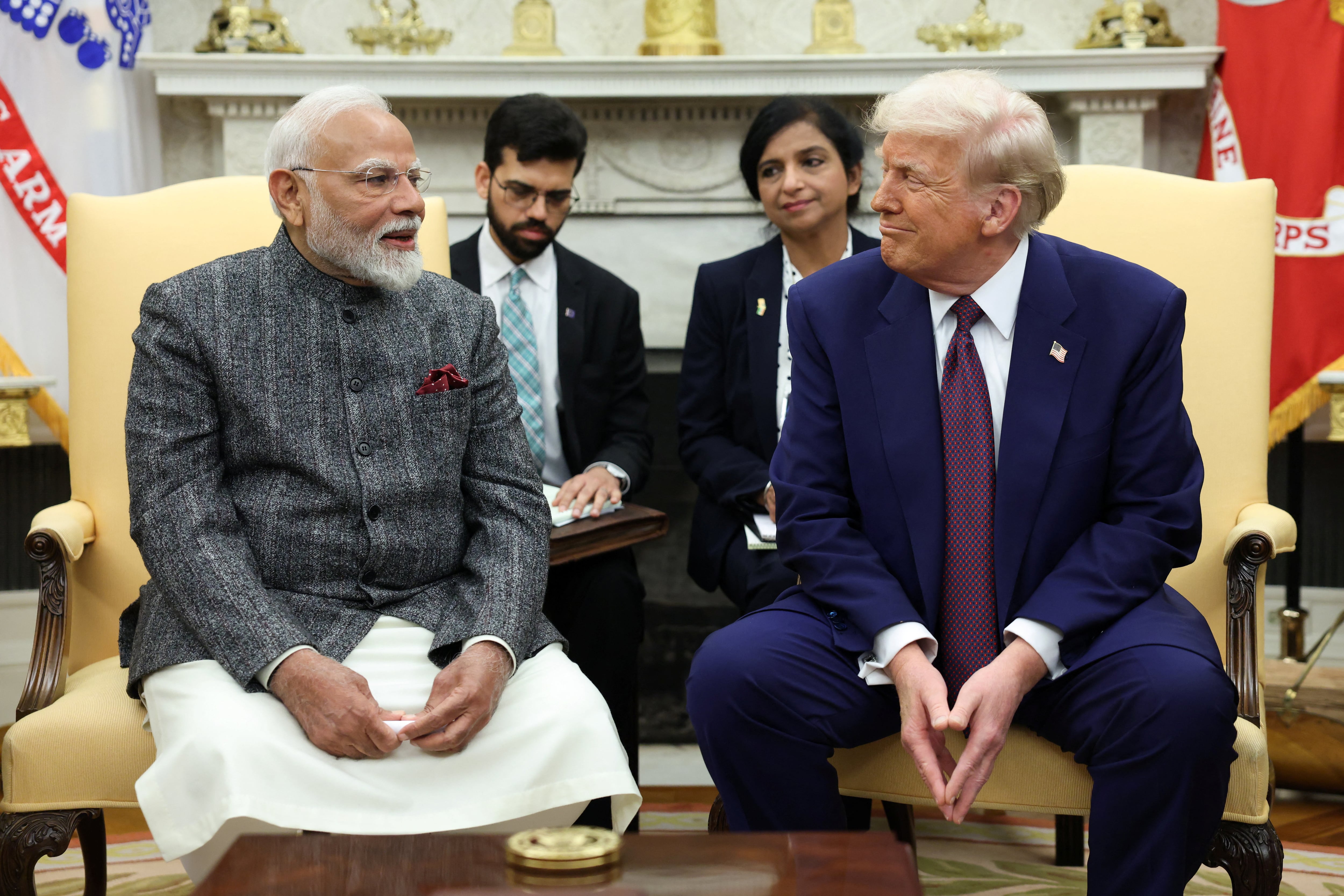 El presidente de Estados Unidos, Donald Trump, se reúne con el primer ministro indio, Narendra Modi, en la Casa Blanca, el 13 de febrero de 2025 (REUTERS/Kevin Lamarque)