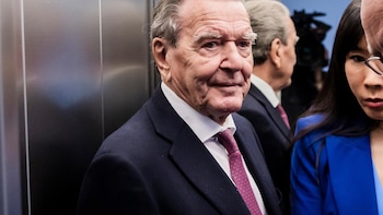 El Kremlin matiza que Putin no propuso al excanciller Schroeder como mediador en la guerra con Ucrania