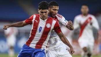 Arón Sánchez milita actualmente en