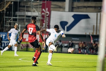Anthony "Choco" Lozano se entrena con Olimpia para superar una rotura de ligamento que lo mantiene fuera de las canchas. (Cortesía: Instagram Choco Lozano)