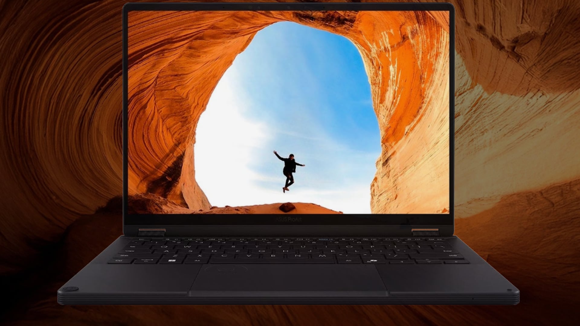 El procesador AMD Ryzen AI Max+ 395 y la NPU de 50 TOPS potencian los flujos de trabajo de edición y multitarea asistidos por inteligencia artificial. (Cortesía ASUS)