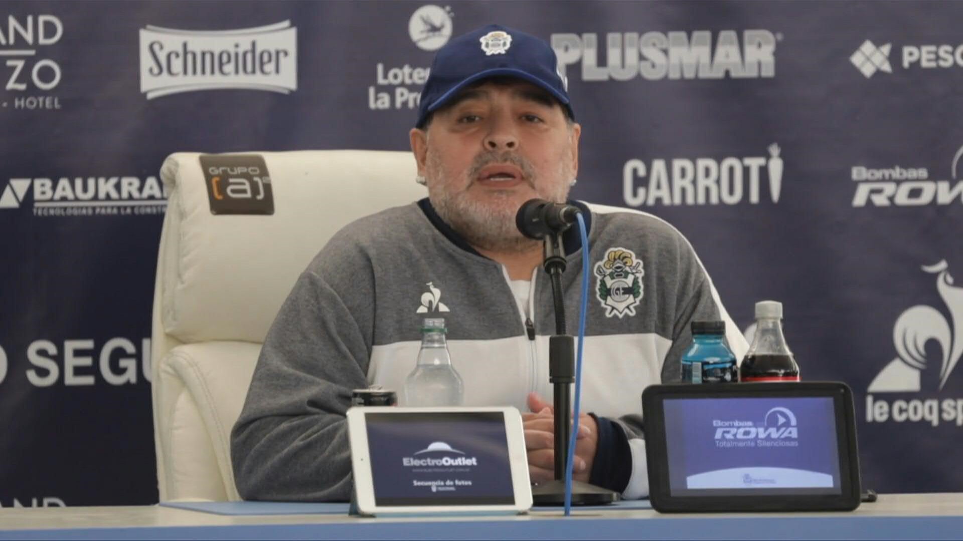 Pomargo admitió que una semana antes del fallecimiento del Diez empezó a verlo deprimido e hinchado