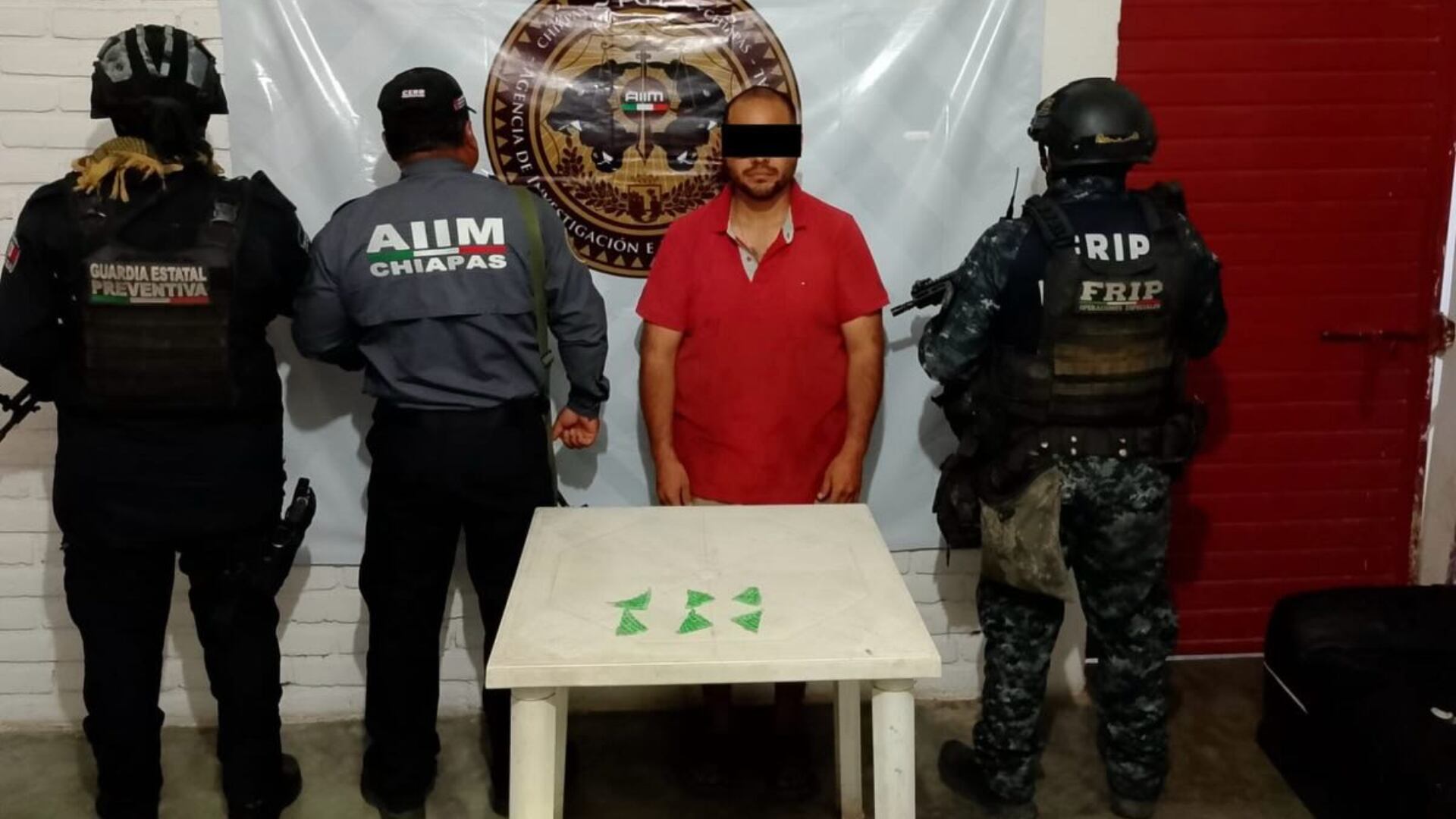 Así fue presentado el supuesto miembro del grupo criminal