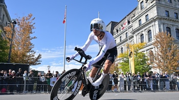 Isaac del Toro rompe en llanto tras no conseguir podio en el Mundial de Ciclismo de Ruta en Montreal, Canadá