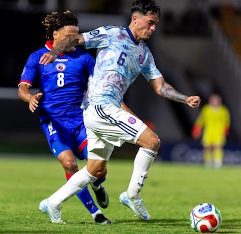 La Fiscalía Adjunta de Heredia solicitó prisión preventiva contra Carlos Barahona, futbolista del Club Sport Cartaginés y seleccionado nacional de Costa Rica, por su presunta participación en una red de préstamos extorsivos. Crédito: Instagram Carlos Barahona