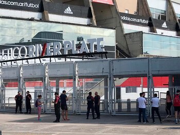 Alrededor de 50 socios debieron