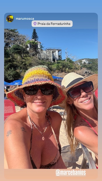 Marcela Baños junto a la productora Maru Mosca en Brasil