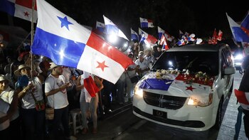 Despiden a los manifestantes muertos