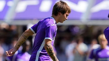 Crisis en Fiorentina tras la tercera derrota consecutiva: Mastantuono salió en el entretiempo y crecen las dudas sobre el futuro del entrenador