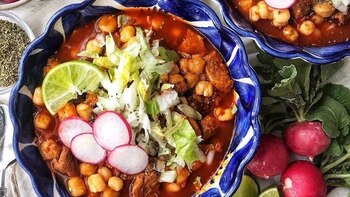 El pozole, de un oscuro