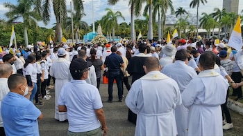 De llamarlos “golpistas” y “terroristas”