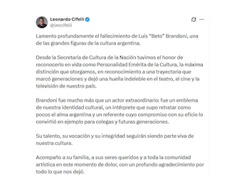 Captura de pantalla de un tuit de Leonardo Cifelli (@leocifelli) en el que expresa su pesar por el fallecimiento de Luis "Beto" Brandoni