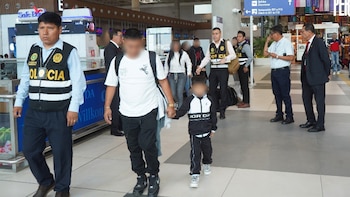 Familia es intervenida en el