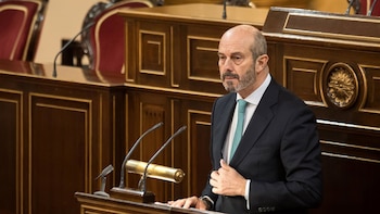 El presidente del Senado invita