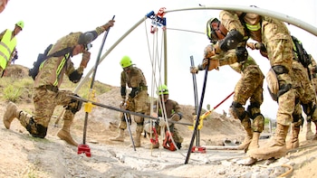 En fotos: Así se vivió el intenso simulacro que desafió a las unidades de rescate del Comando de Ingenieros y Protección Civil de El Salvador