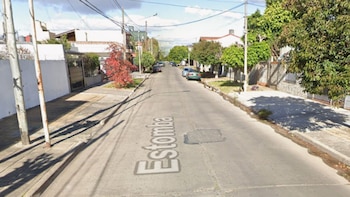 Balearon a un policía retirado de 77 años durante un intento de robo en El Palomar y se dieron a la fuga