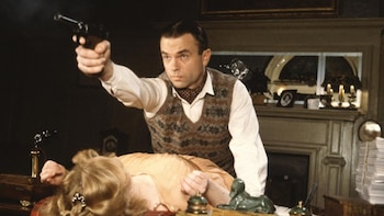 Sam Neill en 'Reilly, as de espías'.