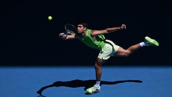 Alcaraz cumple ante Hanfmann y