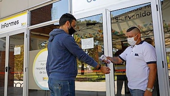 Habrá que reimprimir la licencia