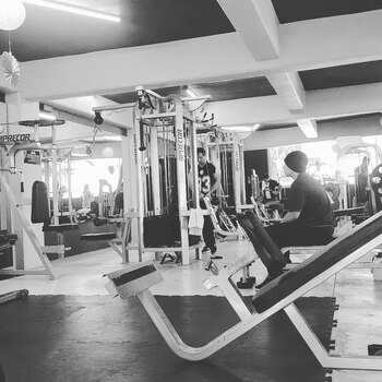 Imagen de interior del gimnasio