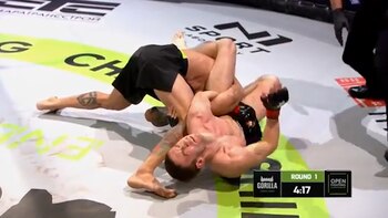 La extraña sumisión al pie