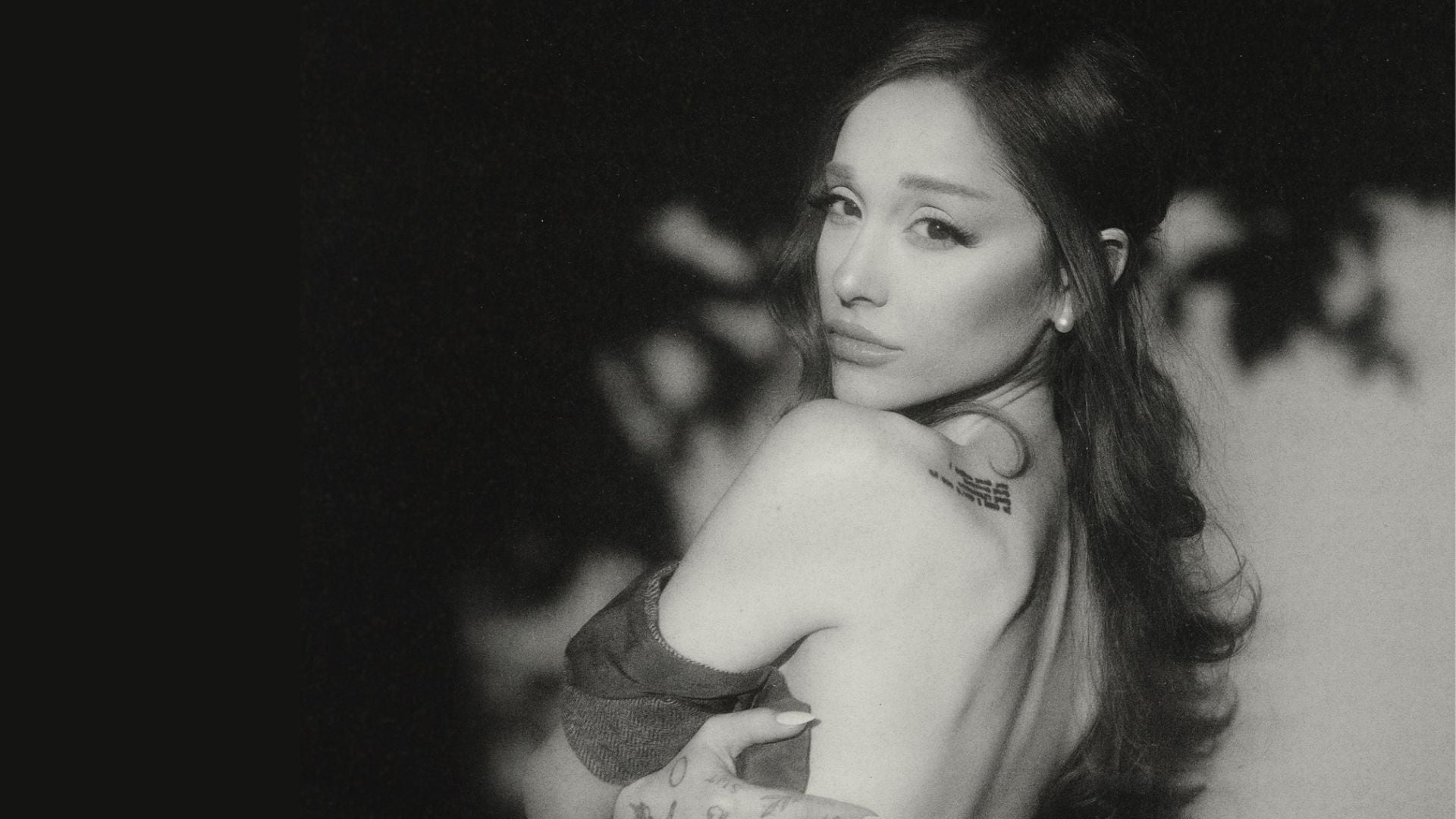 La nueva ola de comentarios coincide con la recta final para el lanzamiento de Petal, el octavo álbum de estudio de Ariana Grande. (X/Team Ariana)