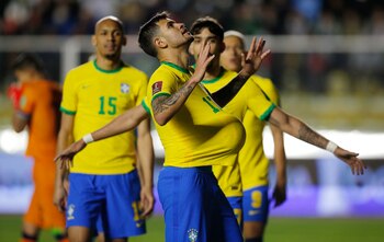 Brasil goleó 4-0 Bolivia y