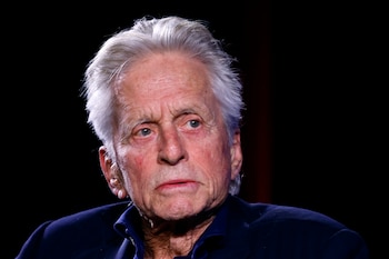 Michael Douglas comenzó a actuar durante su etapa universitaria con el objetivo de superar un grave miedo escénico