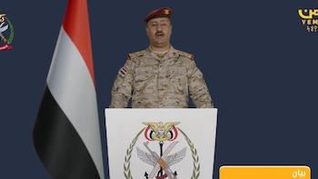 El Ejército de Yemen anuncia una operación contra posiciones hutíes y promete responder a nuevos ataques