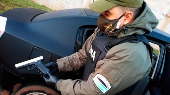 Una de las armas encontradas