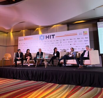 De izquierda a derecha: Fabián