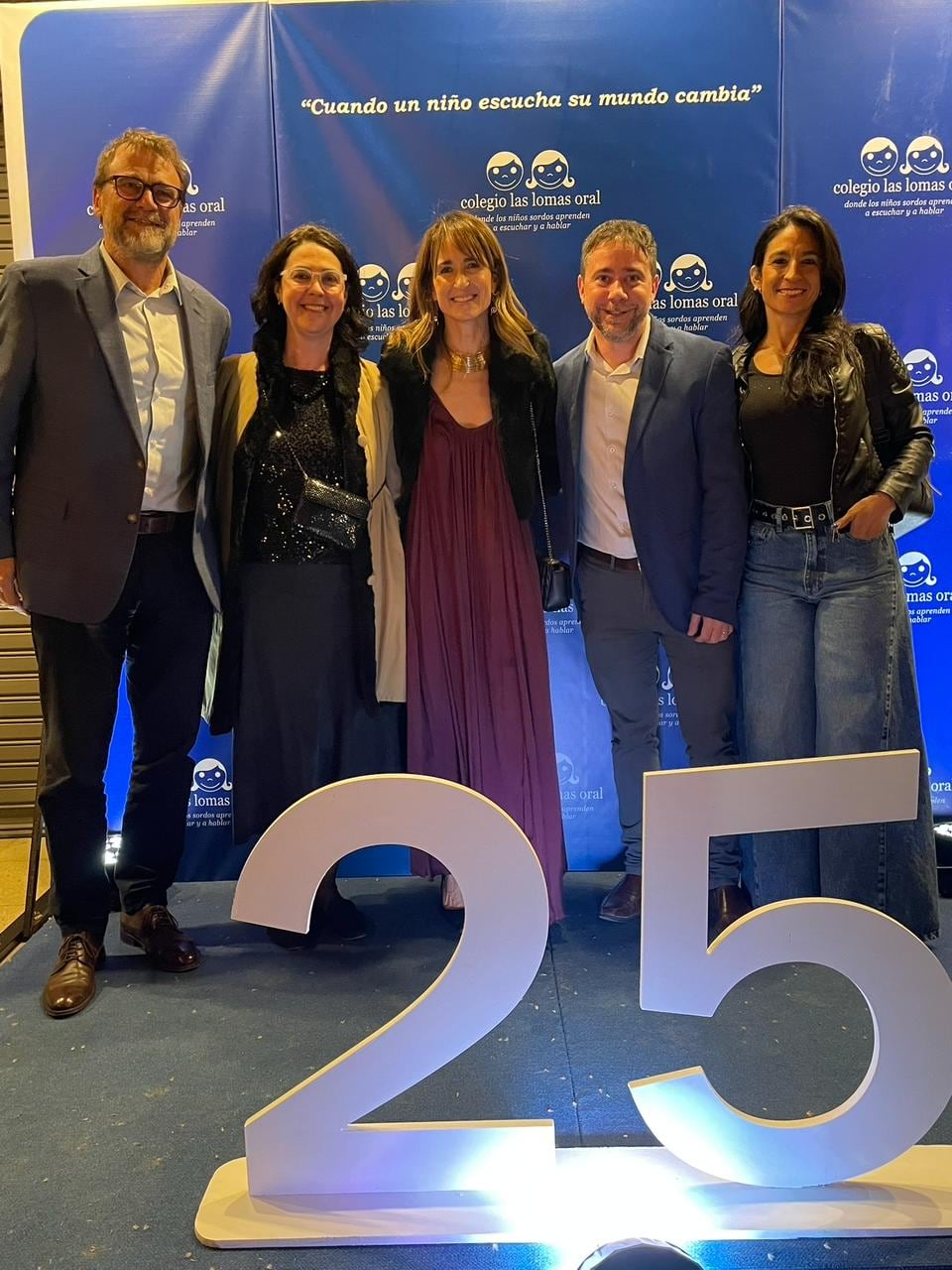 Molinos Agro: Federico Ucke (Gte. Relaciones Institucionales) junto a su espoosa Marcela Cicero, Leticia Rougés (Presidenta CD Las Lomas Oral), Matias Aboy (Líder Auditoria) y Jimena Nappe (Lider de Auditoría)