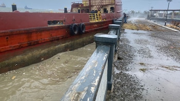 Fuertes vientos y lluvias dejan